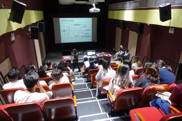 北京师范大学·香港浸会大学联合国际学院 新校区采用全套“Avid影视后期工业流程”教学