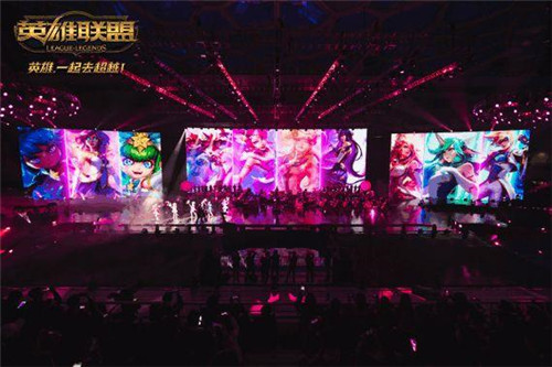 英雄联盟音乐节火热来袭，S8颁奖之夜堪比大型KTV