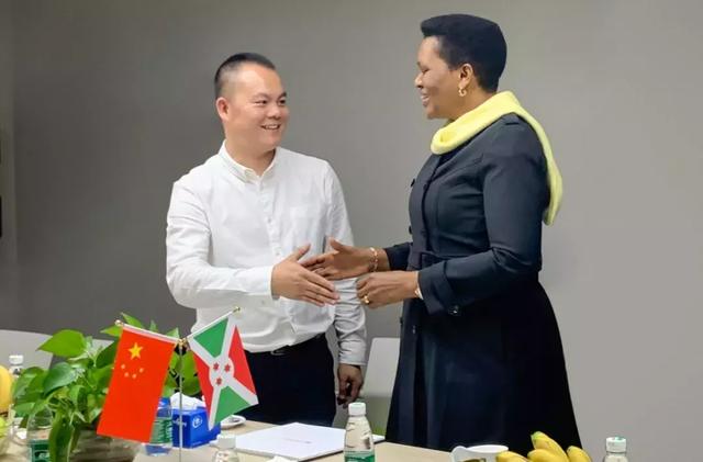 布隆迪共和国总统夫人及政府商务考察团与声博士达成合作