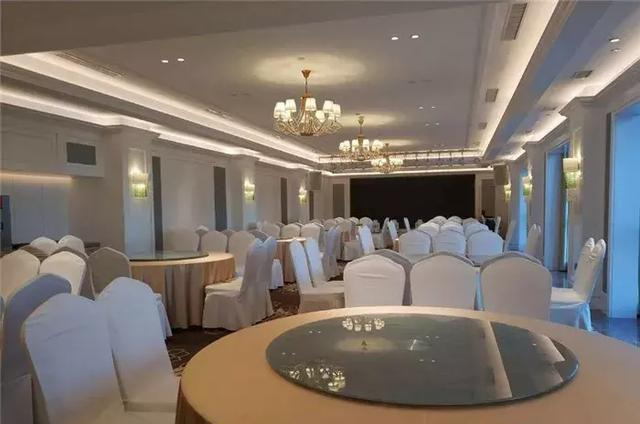 fdB携手朗景酒店打造新一代特色高端宴会厅