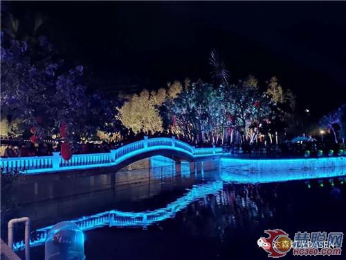 集成了七大模块，这波操作服了！江门玉湖3D喷泉投影灯光秀