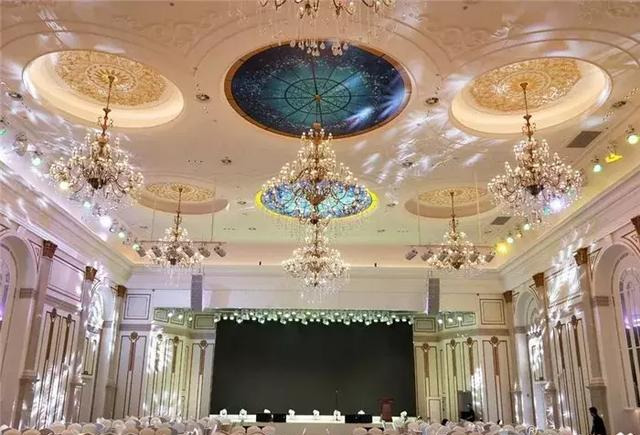 fdB携手朗景酒店打造新一代特色高端宴会厅