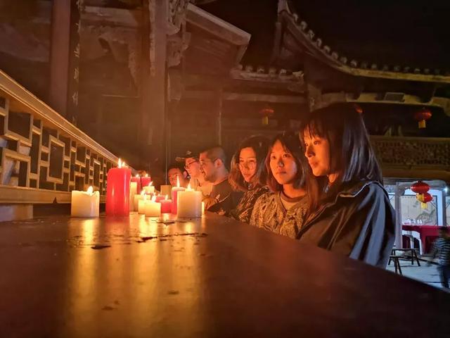摄制现场丨周正平的“别处·灵光”