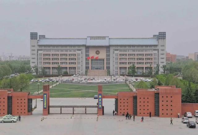 HUAIN华音携手郑州大学，助力高校建设智能化会议室