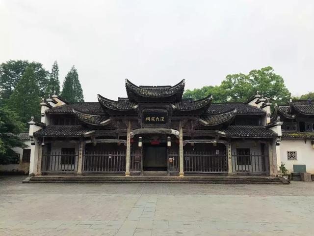 摄制现场丨周正平的“别处·灵光”
