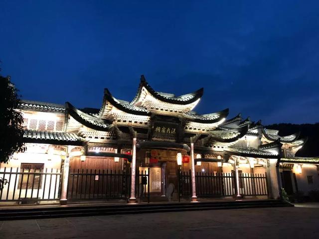 摄制现场丨周正平的“别处·灵光”