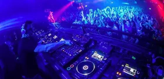 百大俱乐部 Ministry of Sound 扩声再升级，选用音乐神器玛田音响MLA