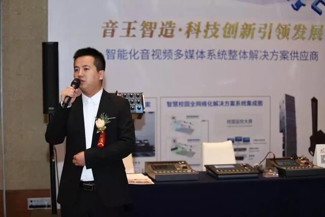 比重庆火锅更火爆的是慧聪巡展重庆站的现场