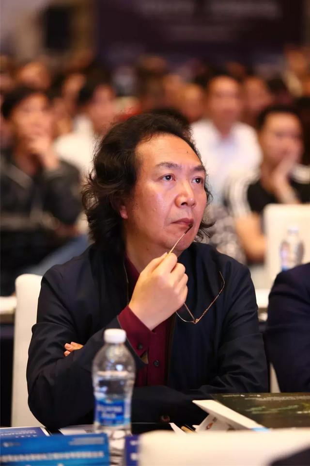 比重庆火锅更火爆的是慧聪巡展重庆站的现场
