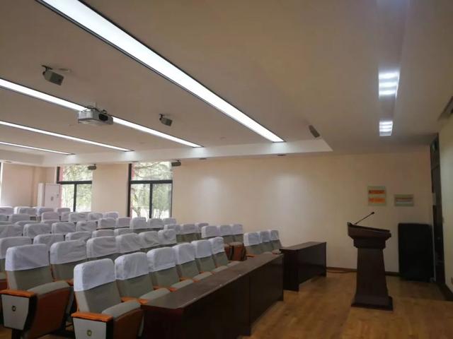 HUAIN华音携手郑州大学，助力高校建设智能化会议室
