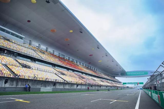 F1 | 比法拉利玛莎拉蒂对决更精彩的，是赛车手与音响师的比拼