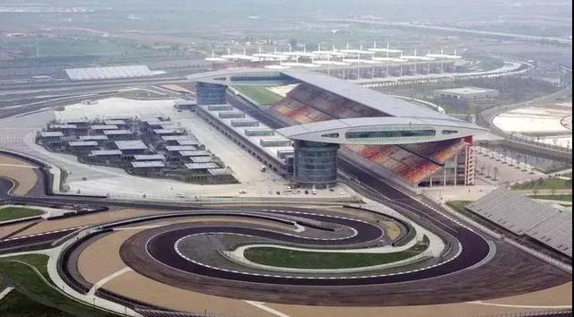 F1 | 比法拉利玛莎拉蒂对决更精彩的，是赛车手与音响师的比拼