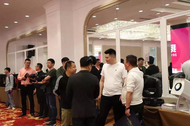 再迈新台阶！2019年夜太阳江苏分公司推介会圆满成功