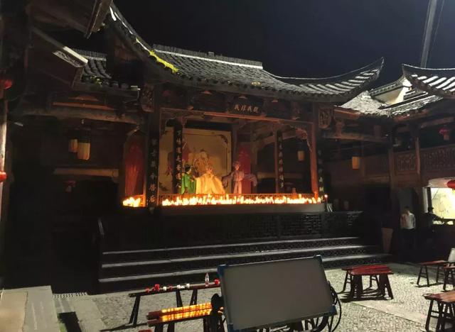摄制现场丨周正平的“别处·灵光”