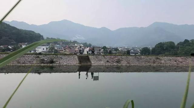 摄制现场丨周正平的“别处·灵光”
