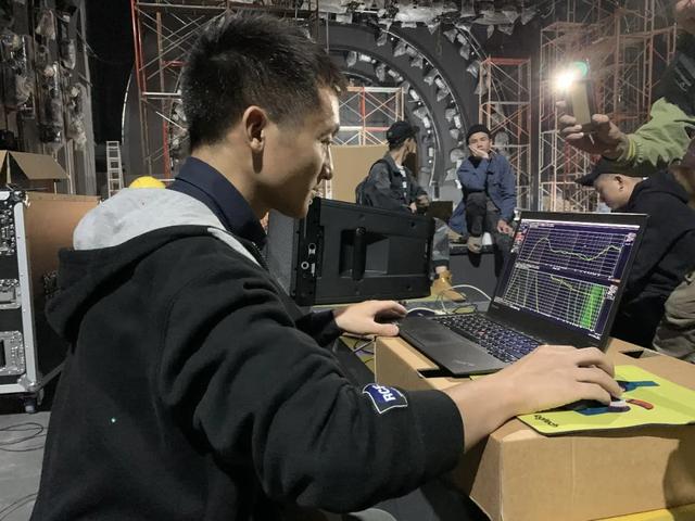 燥起来！RCF助力夜店品牌 TNT，掀起宜昌娱乐新风潮