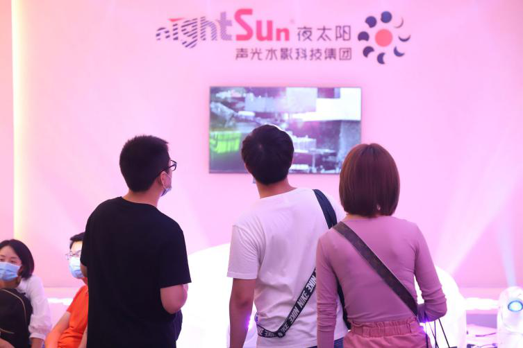 智能进化，共赢未来 | 夜太阳再次推动舞台灯光民用化进程发展!