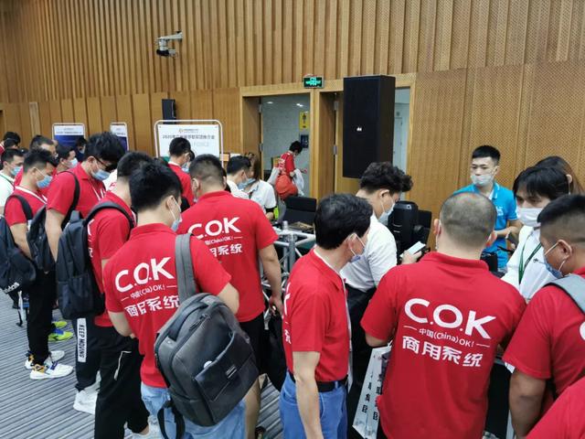 慧聪买团又霸屏啦！ “红红火火”燃爆广州展！