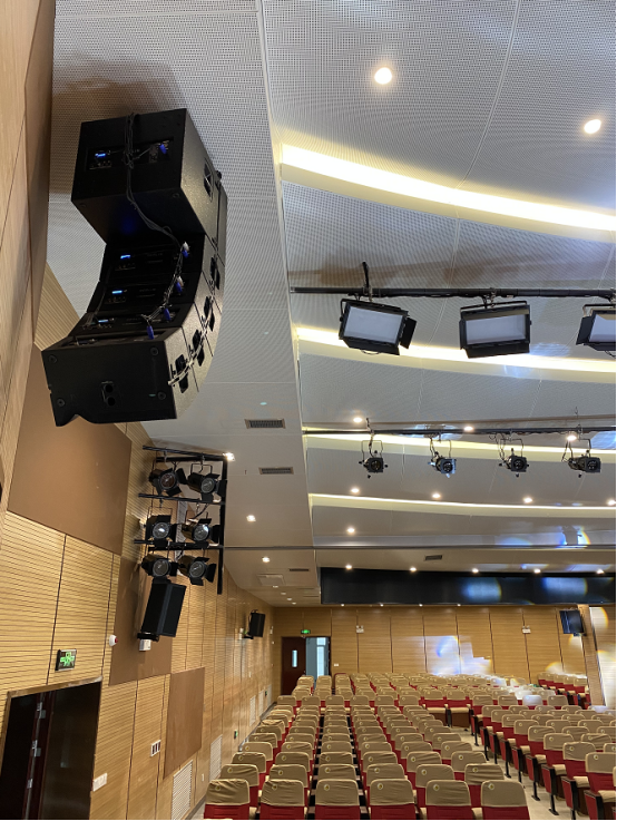 多功能厅案例|特宝声助力新疆乌鲁木齐职业大学多功能厅项目打造高水平应用型校园