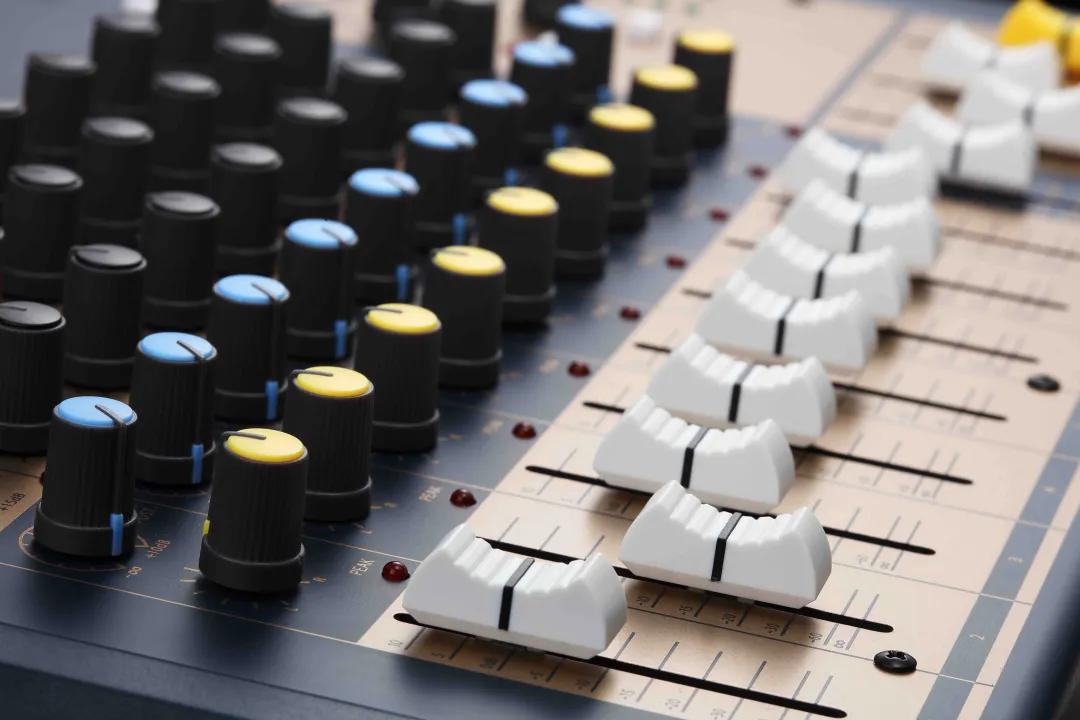 热品视线 | Soundcraft NANO MBT 系列调音台：大展身手不设限