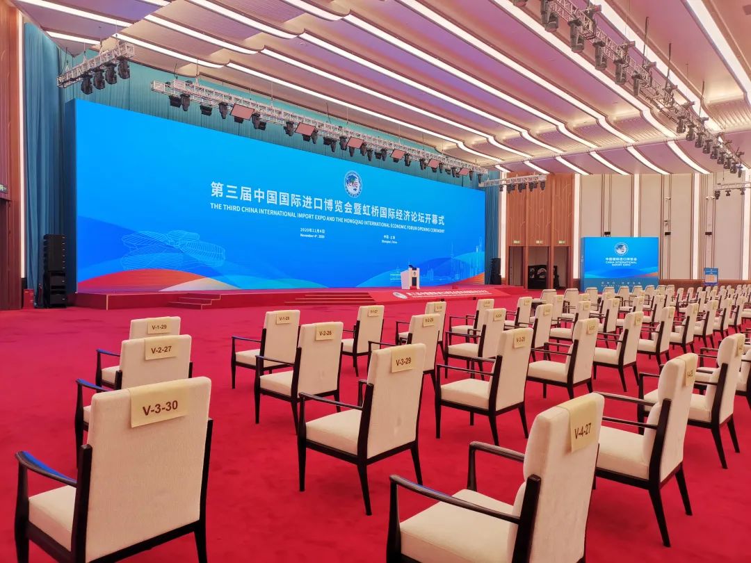 深圳台电连续三年为进博会提供会议设备及保障服务