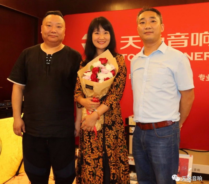 心灵歌者龚玥&天逸联名，10＋张CD免费送
