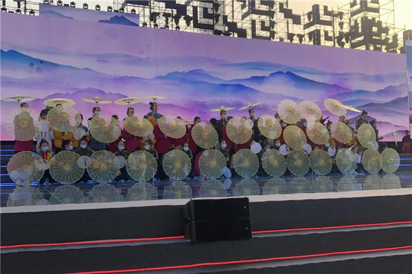 华汇助力央视新年音乐会，用歌声拥抱2021！