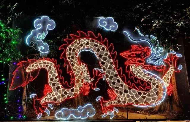 灯光艺术盛宴，带你感受如梦似幻