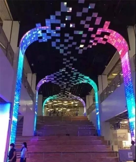 设计灵感 | 科技感与艺术感并存的互动装置