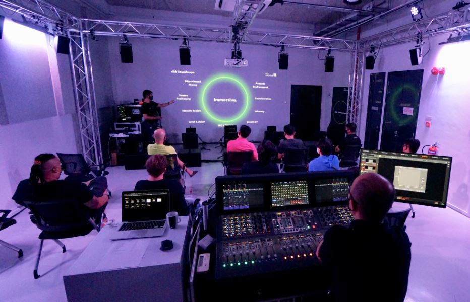 d&b、Avid和BlackTrax合作进行沉浸式系统演示