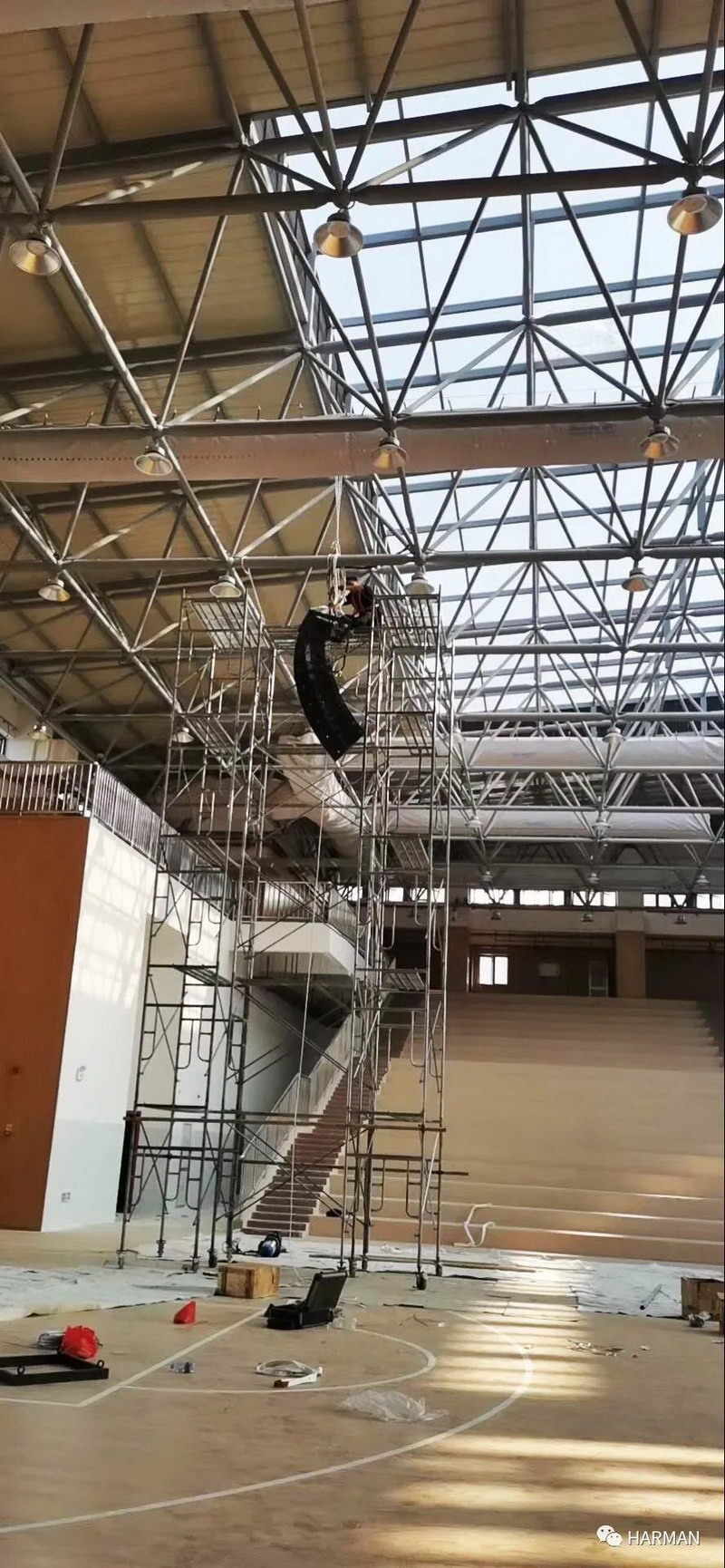 哈曼钕磁线阵音箱系统成功应用于福建省多所校园礼堂及报告厅