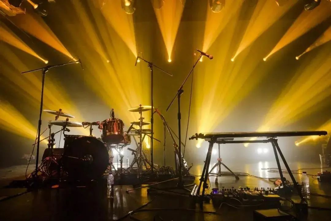 【PEAVEY娱乐】酒吧经典案例--CC系列唱响乌市首家「TAO live house」，用音乐治愈你的小情绪