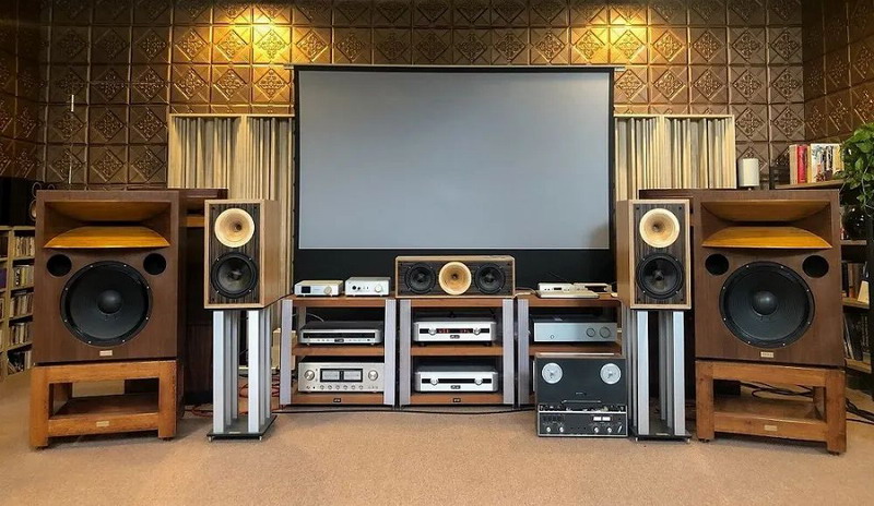 音箱摆位对声音影响真的大吗？很大！谈谈音响摆位