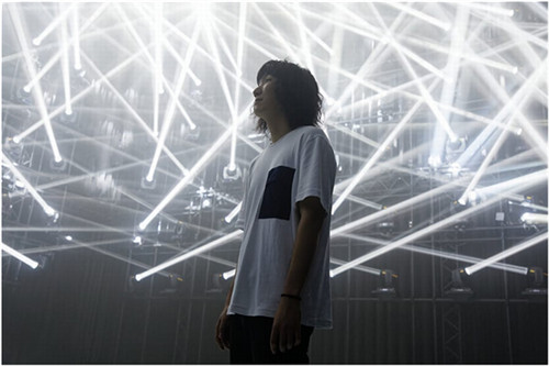 打破虚拟世界与现实世界的边界的EPSON TeamLab