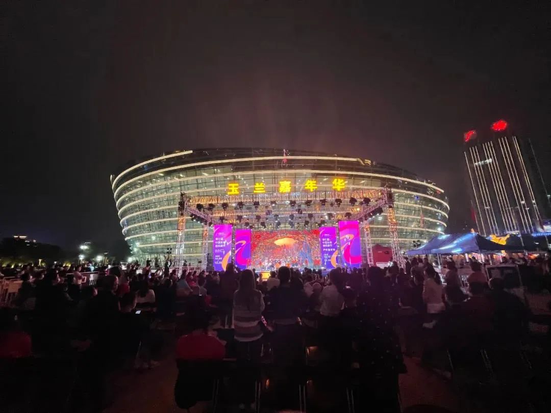 “长期驻演+专业剧场+高质音乐=中国音乐剧的未来”
