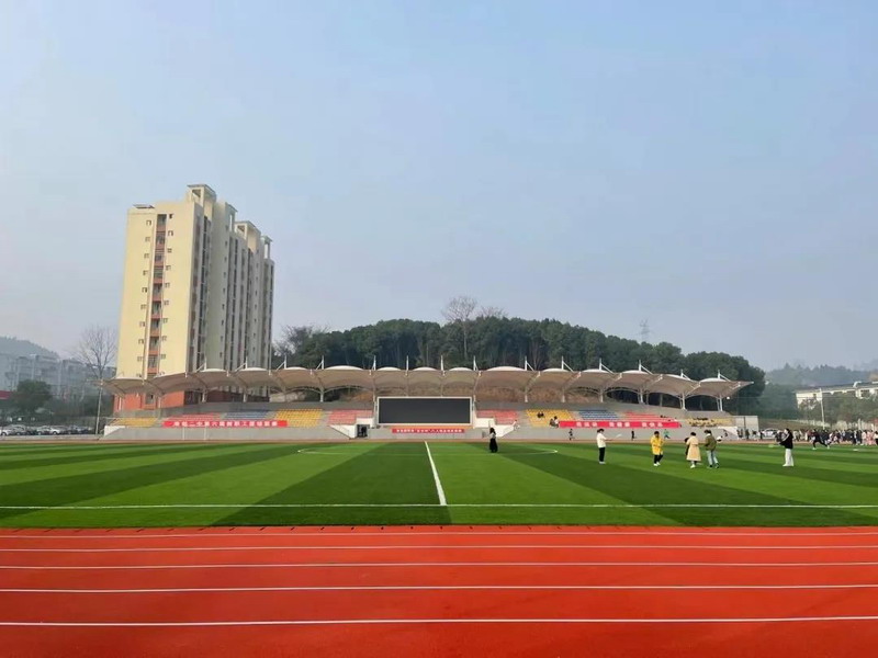 四川省南部县第二中学选用爵士龙双十线阵音箱系统