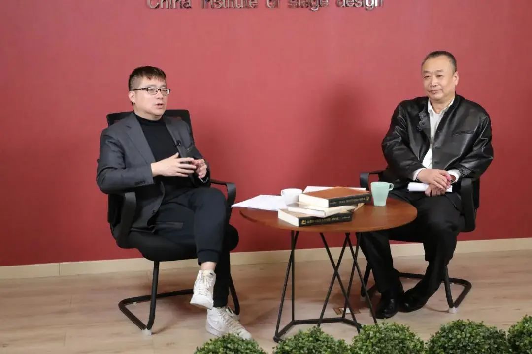 走进专家直播间，深度解析第四届中国舞台美术展