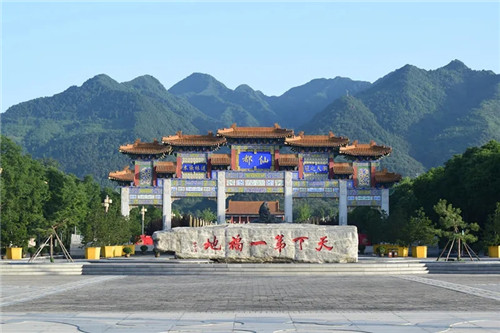 最高亏损7亿元！上半年战报出炉，文旅企业发展各有“阴晴”