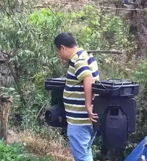 996违法？灯光人喜极而泣：终于不用加班熬夜了吗？