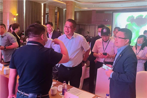 2021年度主题乐园高峰论坛于上海成功举行，EMX魔幻盒跨时代新声态倍受瞩目