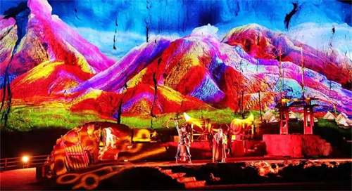 震撼！沉浸式梦幻山谷光影演绎《阿兰拉格达》