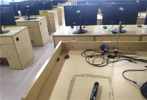 力卡【一师一麦扩声系统】协助高校打造多媒体教室