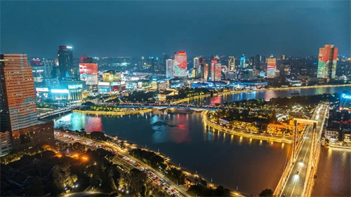 点亮2022！震撼跨年灯光秀给你不一样的年味