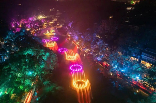 励丰文化为罗浮山景区打造梦幻水秀，塑造夜游生活新方式！