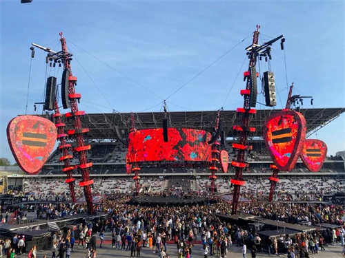 360°无死角悬浮舞台，Ed Sheeran票房神话秘籍