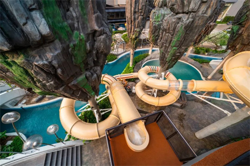 浩洋灯光点亮城市建筑——芭堤雅格兰德中心点空间酒店