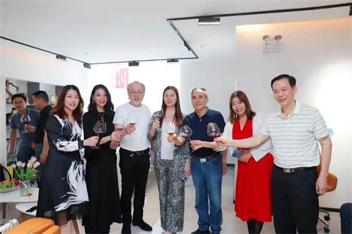 逆流而上，音响行业再添新星！热烈祝贺百域文化科技盛大开业！