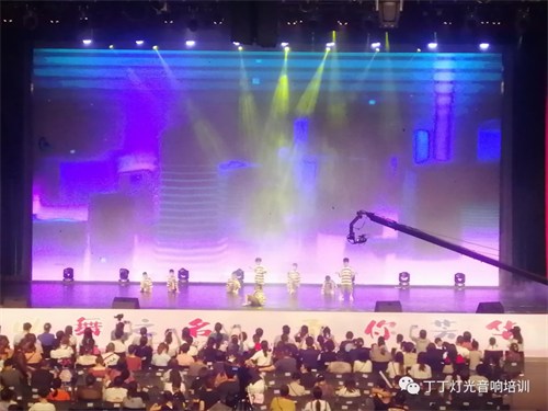 科技赋能|范亮老师参加2022年舞姿殿年度汇演