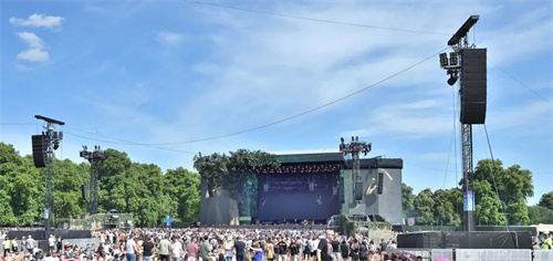 阿黛尔之夜——暌违五年的演唱会，竟然引得海德公园65000人的大合唱
