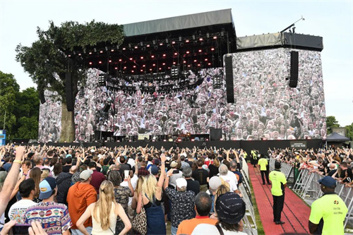 阿黛尔之夜——暌违五年的演唱会，竟然引得海德公园65000人的大合唱